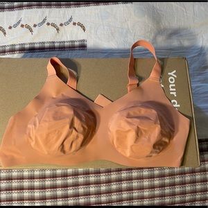 Knix Wireless Padded V neck bra